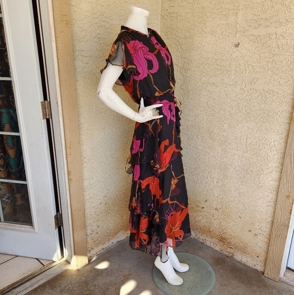 The Martinique Dress by SOUVENIR - Picture 7 of 14